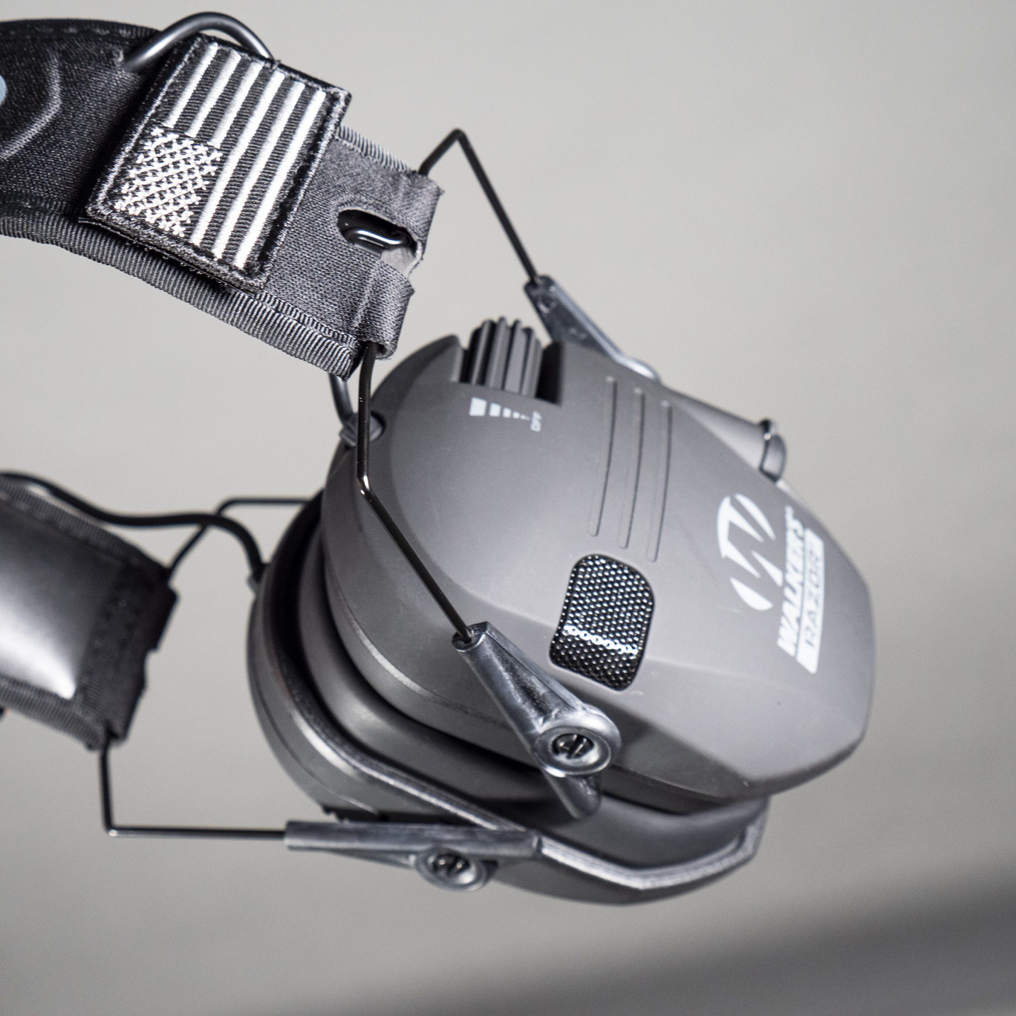 Walkers Razor Slim Electronic Muffs GUNBROS