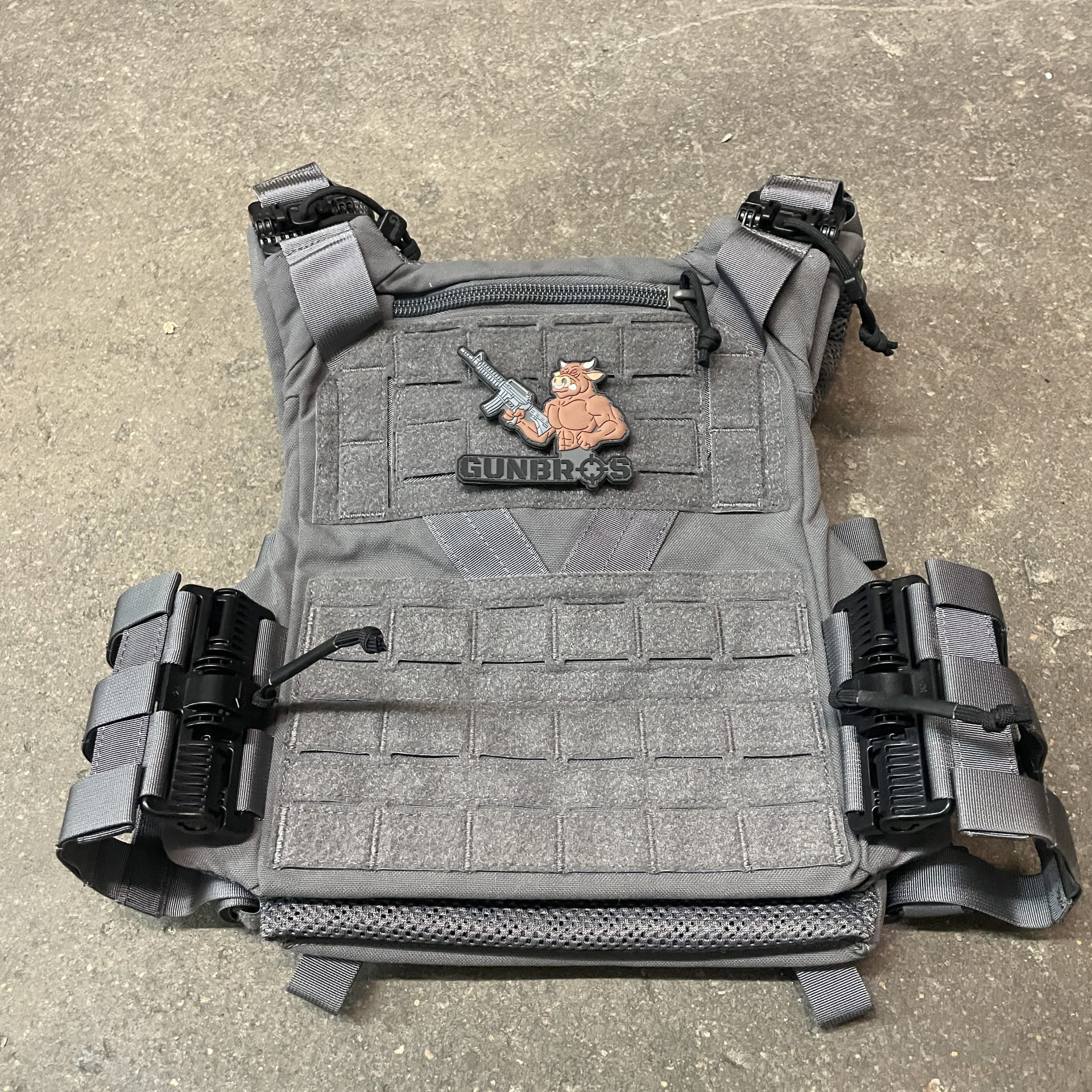 Agilite K19 Plate Carrier Grey w/ Agilite Protector 3ST Ceramic